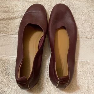 Everlane Italian Leather Day Glove Flats